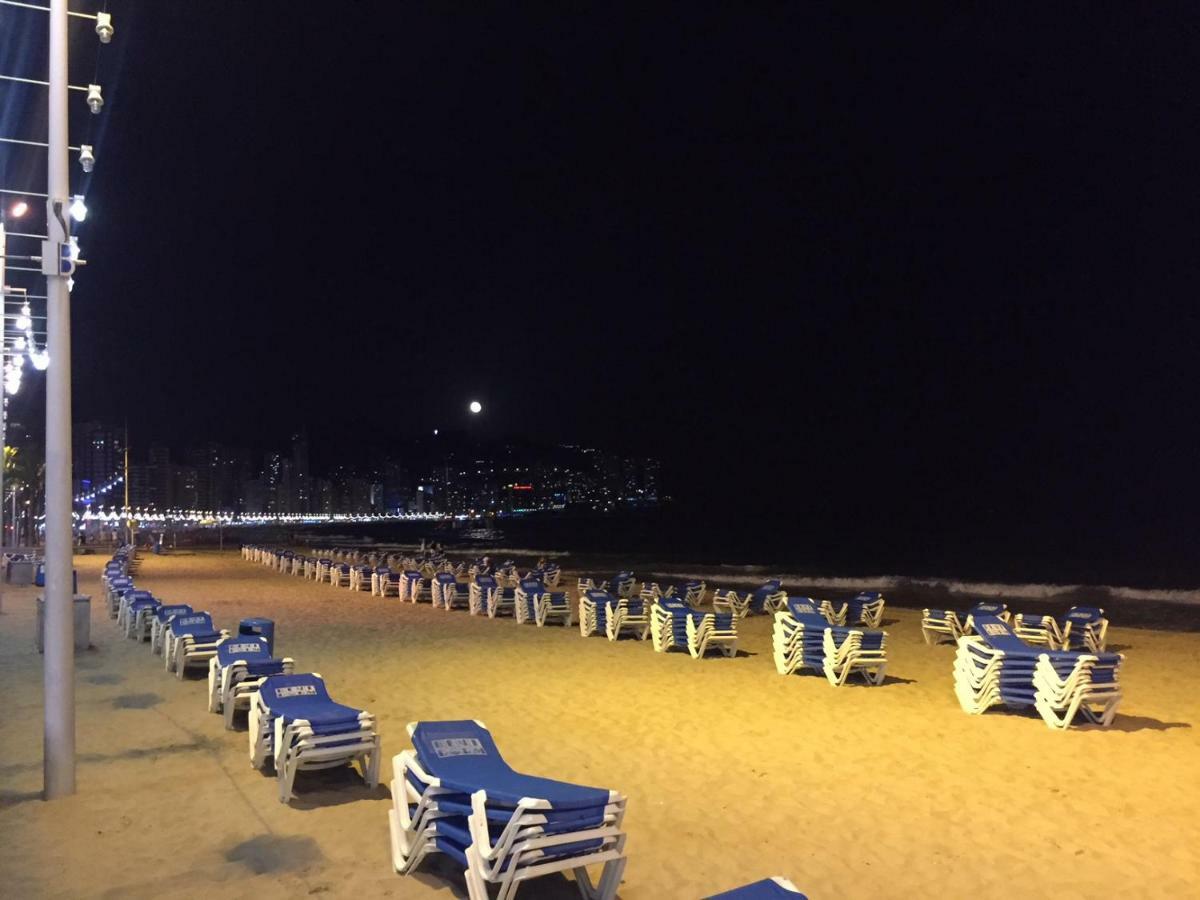Junto Playa, Gemelos 23 Con 2 Banos Excelente Opcion ベニドルム エクステリア 写真